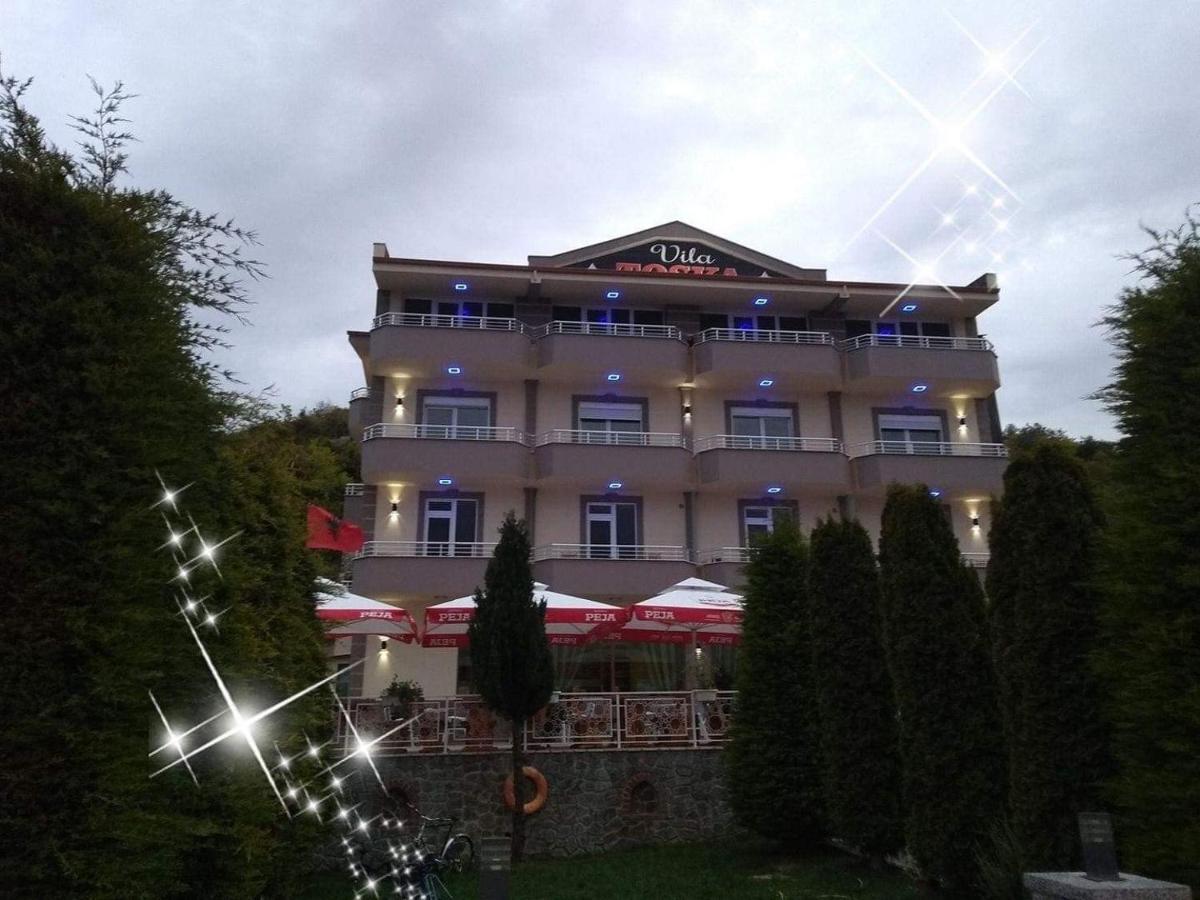 Hotel Vila Toska Piskupat Екстериор снимка