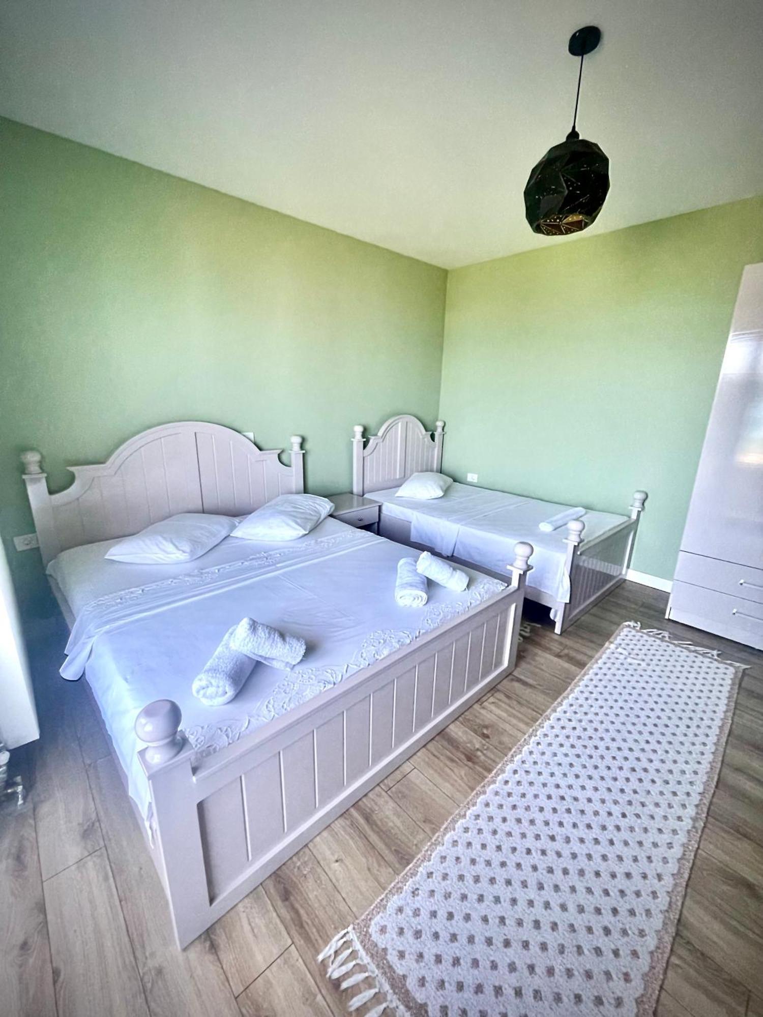 Hotel Vila Toska Piskupat Екстериор снимка