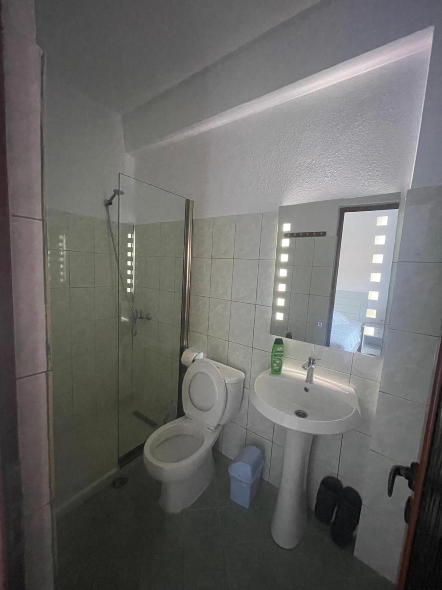 Hotel Vila Toska Piskupat Екстериор снимка